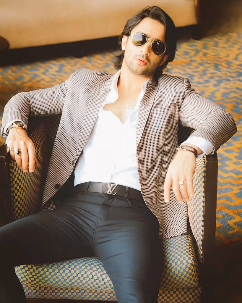 soma_shree_dey's tweet photo. Mere liye 1 &amp; only 
@Shaheer_S...
I Nominate #MOSTSTYLISHACTOR 
#ShaheerSheikh

#LionsGoldAwards https://t.co/5lz3n8NyZi