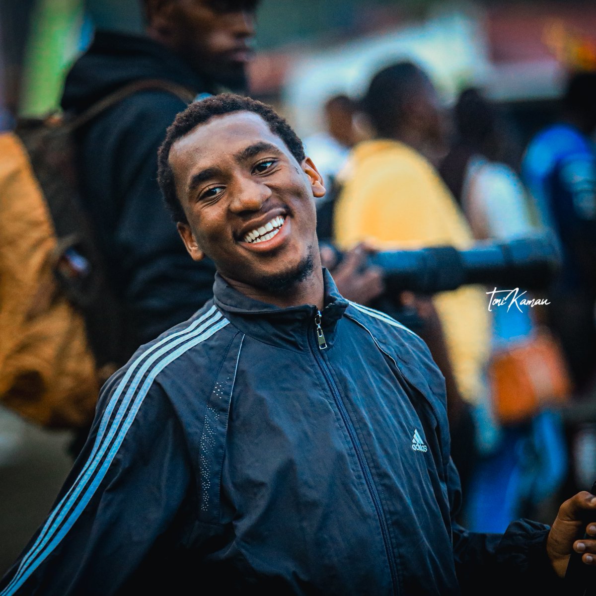 The handsome guy tweet media