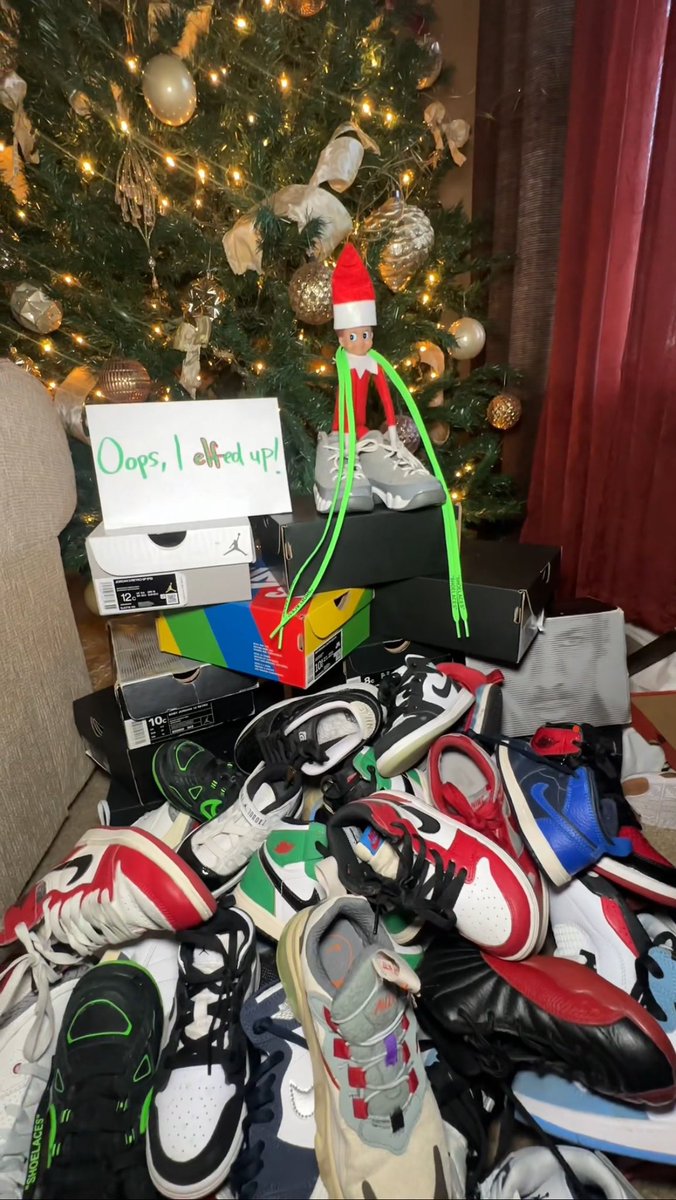 DP_Chavira's tweet photo. Oops, I Elfed up! @snkr_twitr https://t.co/TIvdRunzCo