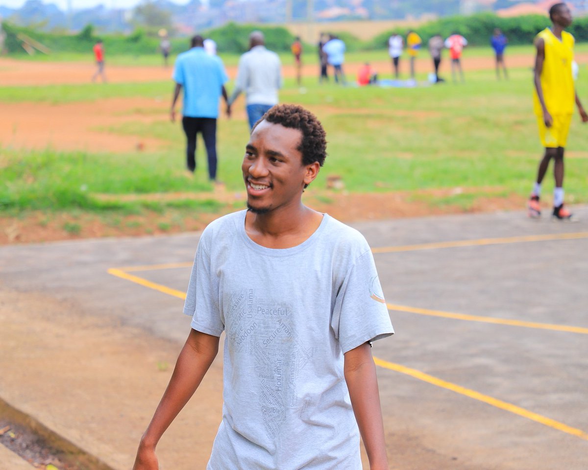The handsome guy tweet media