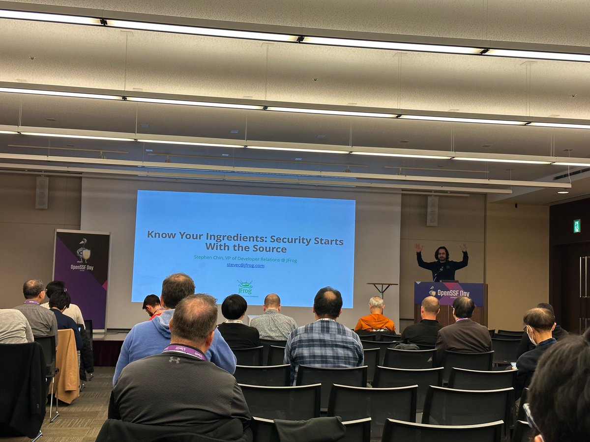 cheukting_ho's tweet photo. Last talk of today - Know Your Ingredients: Security Starts with the Source by Stephen Chin, JFrog #OpenSSFDay @openssf will there be a quiz after? https://t.co/TrycT069DM