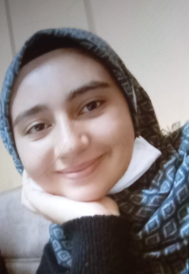 #MineNurUysal 
Aksaray’da KYK yurdunda kalan sıra arkadaşlarımızın ısrarlı talebine rağmen yurdun önüne üst geçit ve aydınlatma yapılmadı. 
Mine Nur Uysal bu ihmalkârlık sebebiyle yurdun önünde karşıdan karşıya geçerken bir aracın çarpması sonucu hayatını kaybetti.