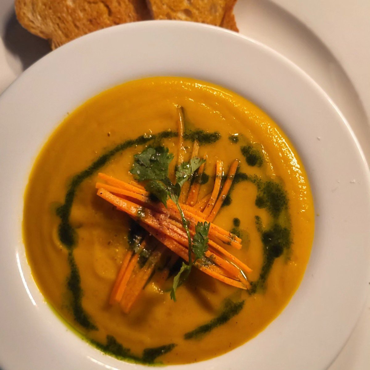 inmuswellhill's tweet image. Not a fan of carrot soup? That didn't happened at Stella's Room! Carrot, Orange and Coriander soup is a proper warm treat. 

#properfood #muswellhillfamilies #alwayshomemade #comfortfood
46 Fortis Green Road, N10