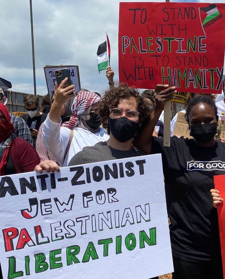Mimi (@missh983) on Twitter photo <a href="/DrLoupis/">Dr. Anastasia Maria Loupis</a> Stand with Palestine #FreePalestineFromlsraelNOW #FreePalestineFromZionist <a href="/DrLoupis/">Dr. Anastasia Maria Loupis</a> Stand with Palestine #FreePalestineFromlsraelNOW #FreePalestineFromZionist