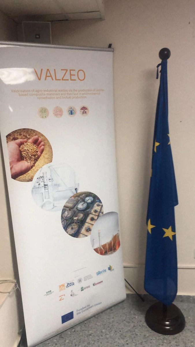 Valzeo_23's tweet photo. Welcome to  #VALZEOWorkshop #NanoporousSolids #forEnvironmentalApplications"
Dr. Rabdel Ruiz-Salvador from Universidad Pablo de Olavide opening our Workshop
Dr. Ruiz-Salvador warmly welcomes all the participants and provides a captivating Introduction to the Remarkable 
#VALZEO https://t.co/5Noc6CRSmF