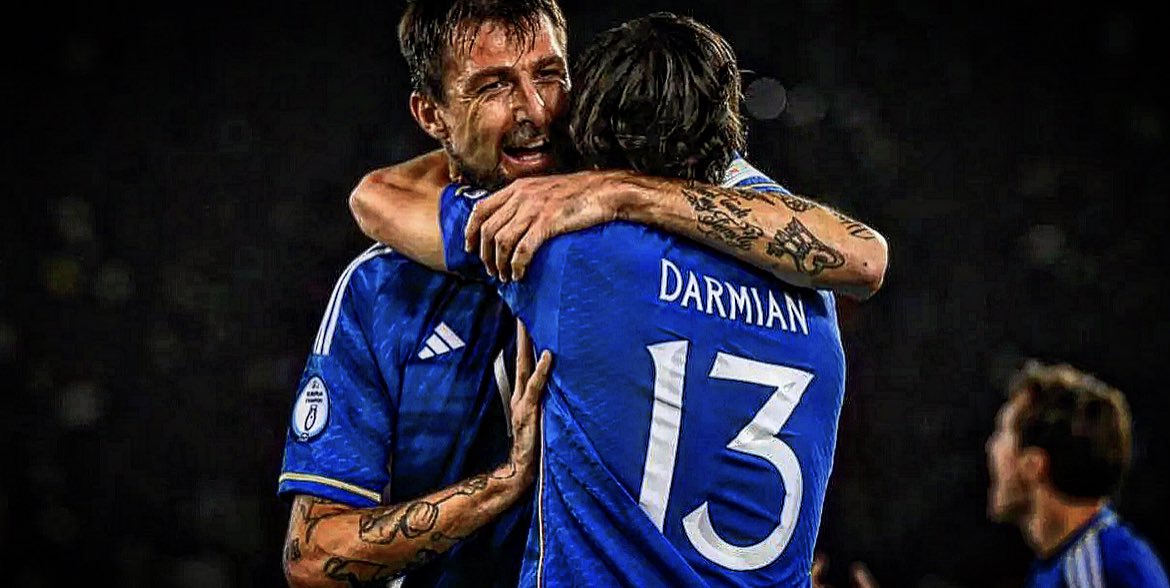 I quattrini nel calcio sono la cosa più importante, è ovvio, ma non sono tutto.

Questi due, per dire, non li voleva nessuno. 

#Acerbi #Darmian