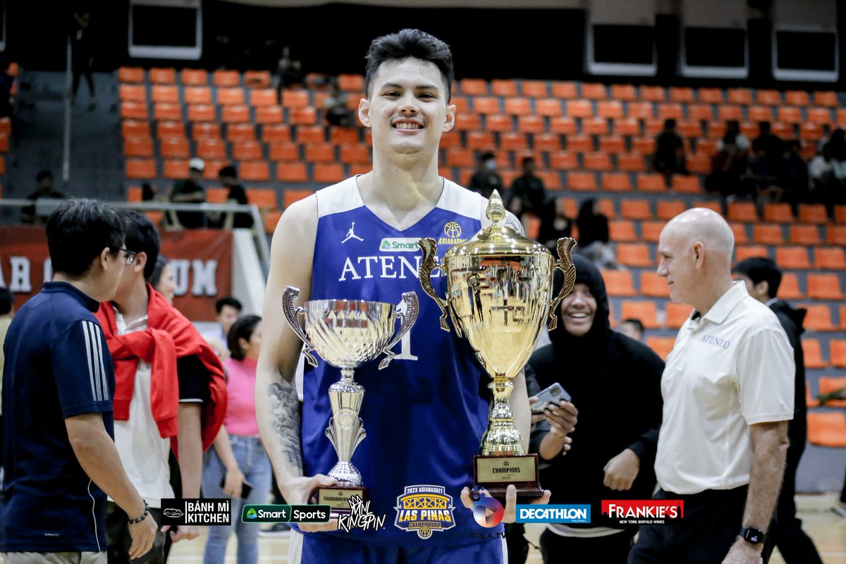 KainoasArk's tweet photo. You were an integral part of these big achievements. Thank you very much Kai Ballungay for fighting for the blue and white. One Big Fight in the pros! 💙🦅 https://t.co/HExByoeLr9
