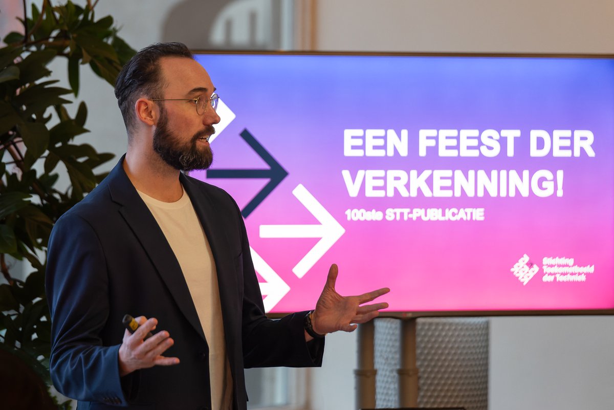 Bijzondere mijlpaal: de 100ste verkenning van <a href="/stt_toekomst/">STT</a>! Voor de 100ste kozen we een belangrijk vraagstuk: De Toekomst van #Globalisering. Hoe houdbaar is dit mondiale systeem nog? En kunnen we het ook anders inrichten? Downloaden kan hier: stt.nl/nl/toekomstver… #STT100