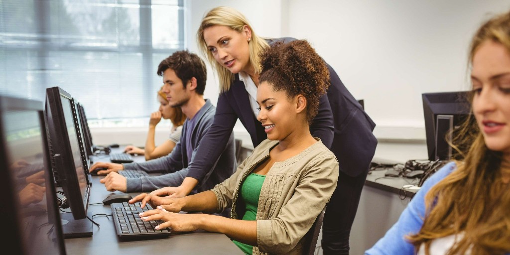 GLACodeLearning's tweet image. Hey learners, wishing you lots of luck as you start your new #DigitalSkills journey @Glasgow_Clyde this week! Hope you enjoy it!
#CodeLearning #HappyLearning