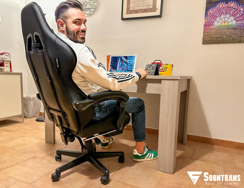 soontransgaming's tweet photo. Feel the freedom with the reclining backrest and a retractable footrest.💼🎮

Whether you're working, gaming, or relaxing, the Soontrans carbon black gaming chair got your back 💪👉 https://t.co/6qSGn2Ss2m

📷:@giuseppemorrone

#gamingchair #homeoffice #gamer #twitchstreamer #WFH https://t.co/tyFWA20bQH