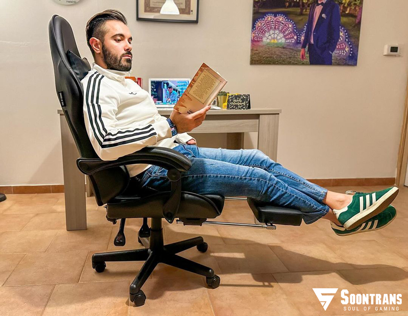 soontransgaming's tweet photo. Feel the freedom with the reclining backrest and a retractable footrest.💼🎮

Whether you're working, gaming, or relaxing, the Soontrans carbon black gaming chair got your back 💪👉 https://t.co/6qSGn2Ss2m

📷:@giuseppemorrone

#gamingchair #homeoffice #gamer #twitchstreamer #WFH https://t.co/tyFWA20bQH