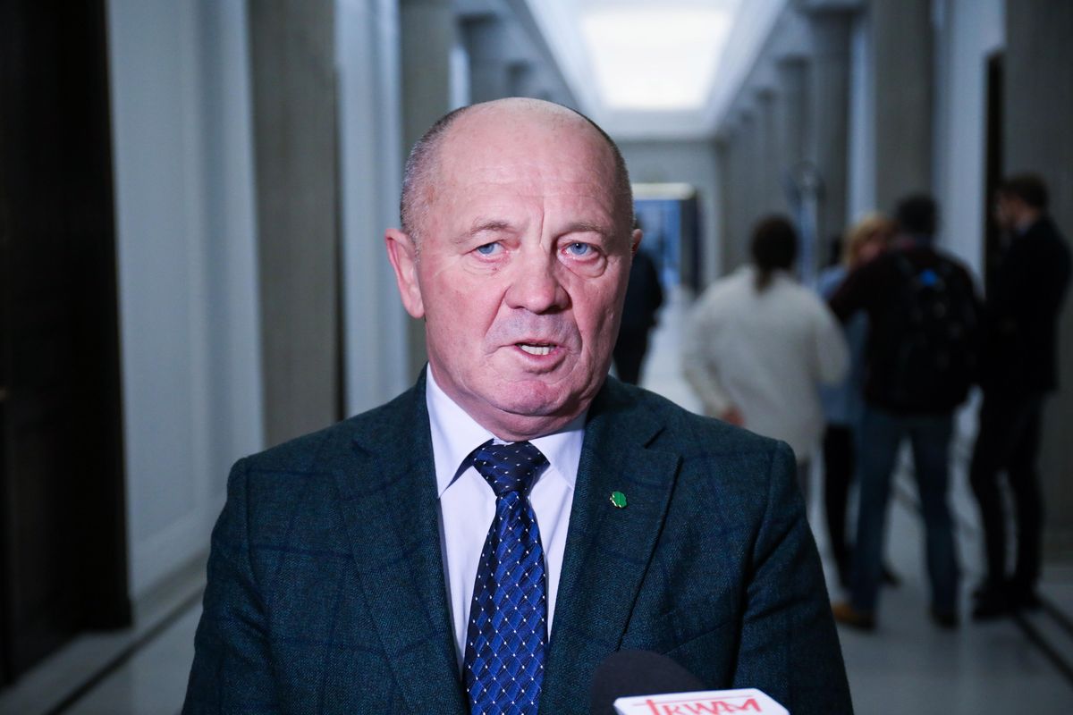 wirtualnapolska's tweet photo. Sawicki o ważnym projekcie: wkradło się trochę amatorszczyzny https://t.co/eRT6dE0GxH https://t.co/vKH80QvHGD