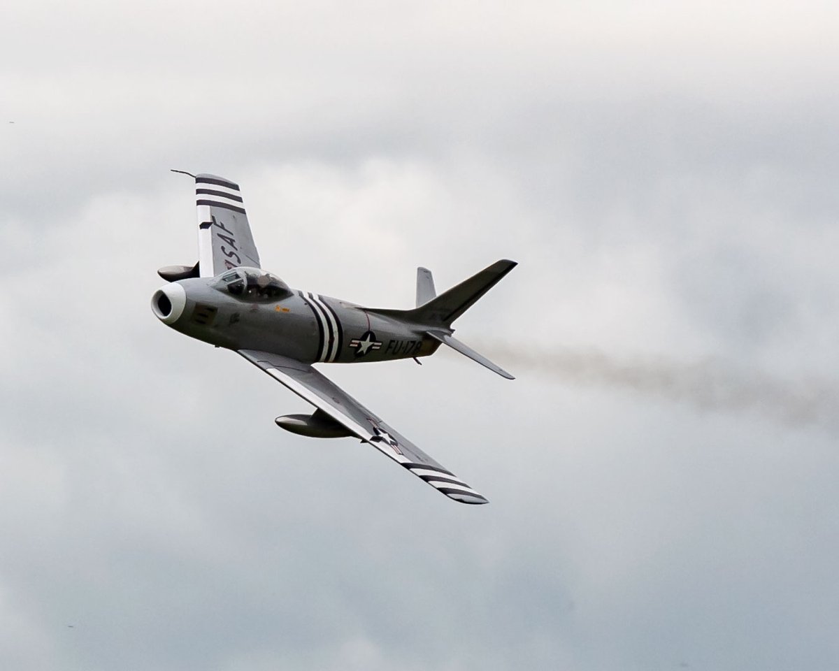 mhphotouk1's tweet photo. F86 Sabre
#lowlevel #sabre #northamericanaviation #f86 #f86sabre #jet #fighter #fighterjet #airdefence #usaf #unitedstatesairforce #sabre #low #aviationphotography #aviation #canonphotography #heritage #classicjet #flyinglow #flying #military #airshow #flyingdisplay https://t.co/MWlLQ2H3Jk