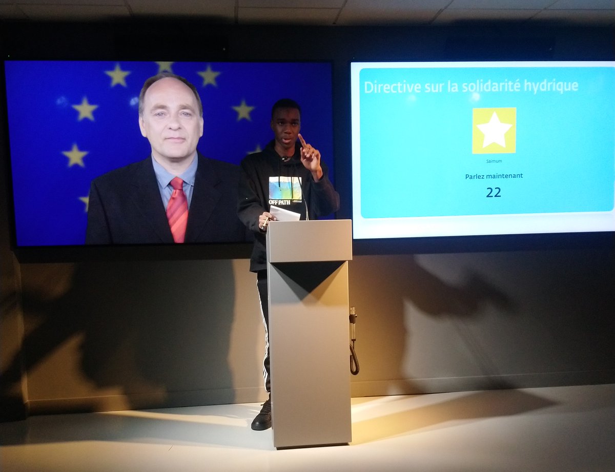 LyceeBTP_Paris's tweet photo. A quelques mois des élections européennes, les étudiants du BTS CCST du @LyceeBTP_Paris sont allés travailler leur éloquence à #EuropaExperience. Une ambiance studieuse en salle de presse et passionnée en commission ! https://t.co/RMnk2vcpdh