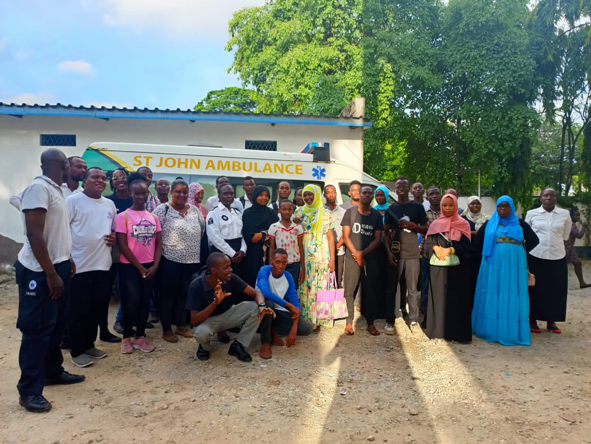 ST_JOHNMOMBASA's tweet photo. This was absolutely awesome. After training some of our dedicated community members, we embarked on larger community sensitization on floods preparedness to mitigate serious casualties arising from floods. https://t.co/hqVnrRLk3F