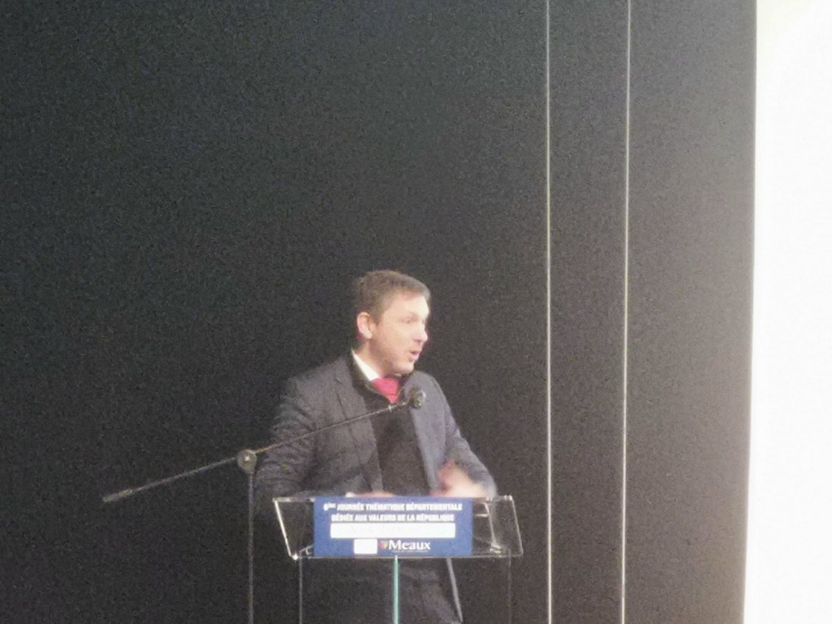 77_cij's tweet photo. Introduction à la 6ème journée départementale dédiée aux Valeurs de la République.
Journée qui promet d'être riche d'échanges autour de la discrimination, de mieux vivre ensemble ! https://t.co/aeLh9MrkjJ