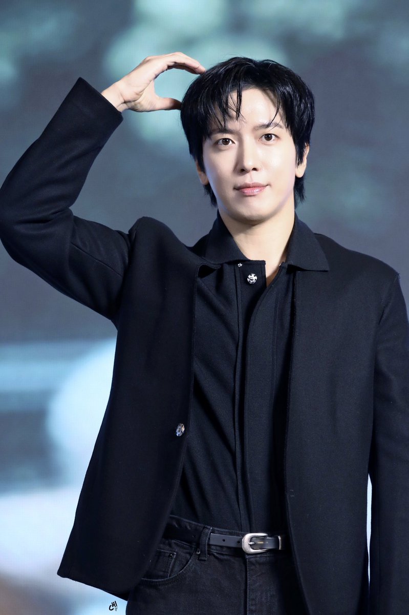 Nowor_Never_'s tweet photo. 20231203 Qingdao Fansign
Photo Time📸
@JYHeffect 

#정용화 #JUNGYONGHWA 
#너의_도시 #YOUR_CITY https://t.co/rHZUfn6eZk