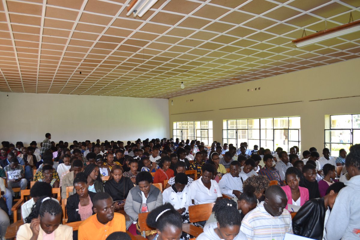 CUR_Rwanda's tweet photo. Much more credits of appreciation goes to Chancen International Rwanda @CHANCEN_Int for the students life changing through #StudyNow_PayLater. (This is a message from our students dedicated to you) https://t.co/y9SeHWzZu1