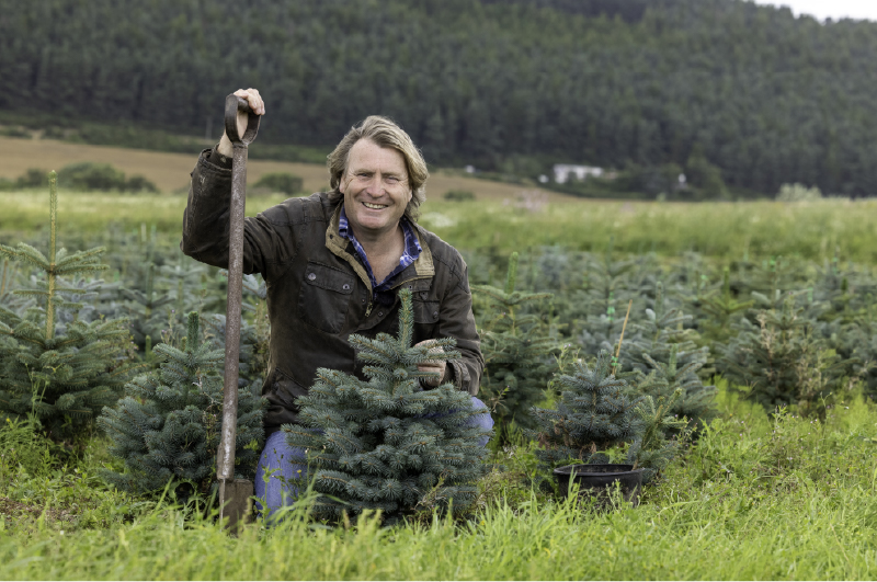 We’ll be watching #ThisMorning on ITV featuring our friend David Domoney from 10am. David is sharing advice on Christmas Trees and how to choose the best one.🎄 Use code DAVID at the checkout for 10% off across our entire range at yardforce.co.uk