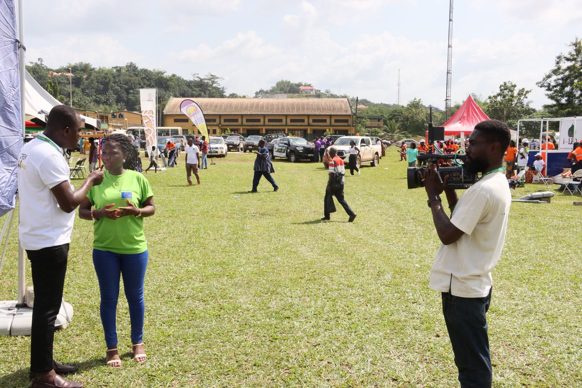 project_redial's tweet photo. Here are the moments journalists at the 39th National Farmers Day in Tarkwa got to hear about the @EuropeInGhana funded Redial Project and the contribution it is adding to improve the lives of project beneficiary farmers. https://t.co/EJd4HVewz2