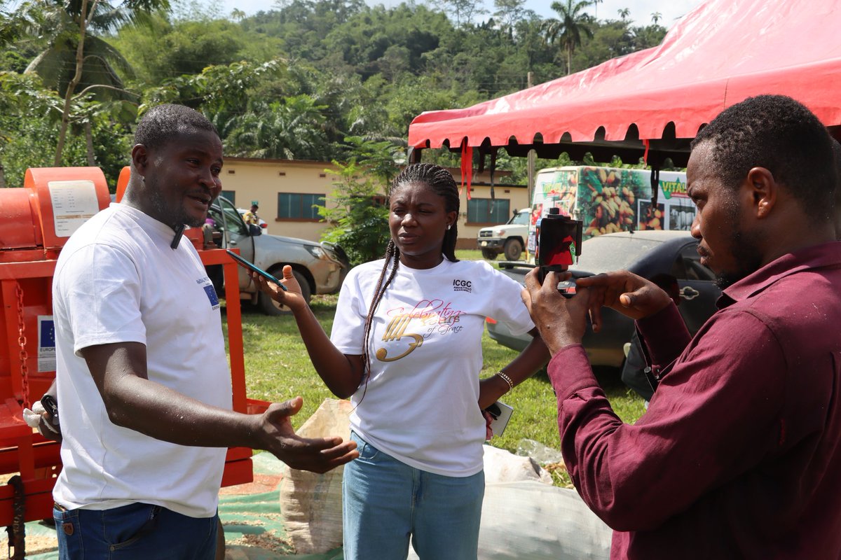 project_redial's tweet photo. Here are the moments journalists at the 39th National Farmers Day in Tarkwa got to hear about the @EuropeInGhana funded Redial Project and the contribution it is adding to improve the lives of project beneficiary farmers. https://t.co/EJd4HVewz2