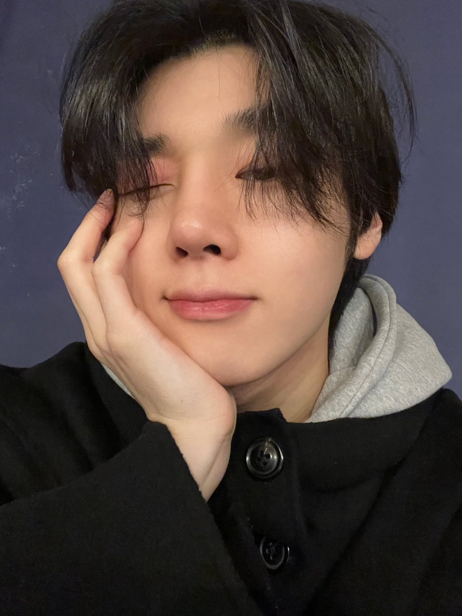 😉

#HAWW #하우 #민용 #MINYONG