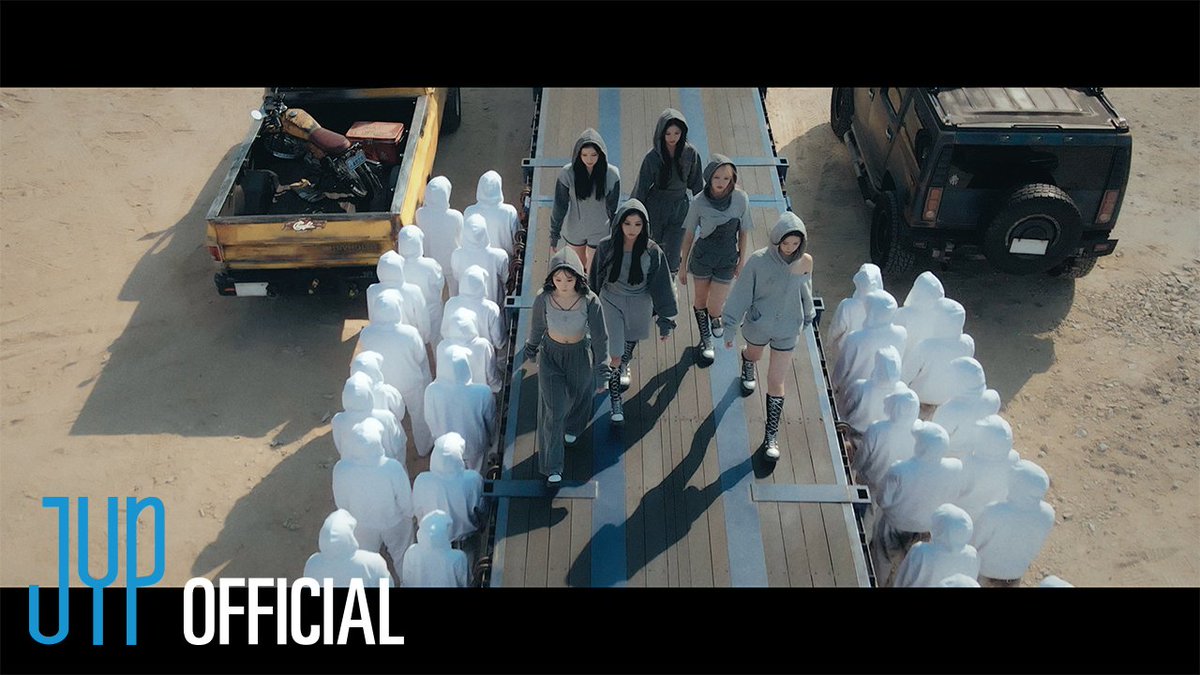 Iescouade's tweet photo. https://t.co/1sSjpGWwpj | 'Come a so-soñar, a soñar' this is one of the song lyrics from Soñar! NMIXX is back with Pre-Release Single ‘Soñar (Breaker)’, which includes a music video! Click the link below to see the masterpiece. Please show your support for us, NSWERs! https://t.co/zHMEFkWLhr