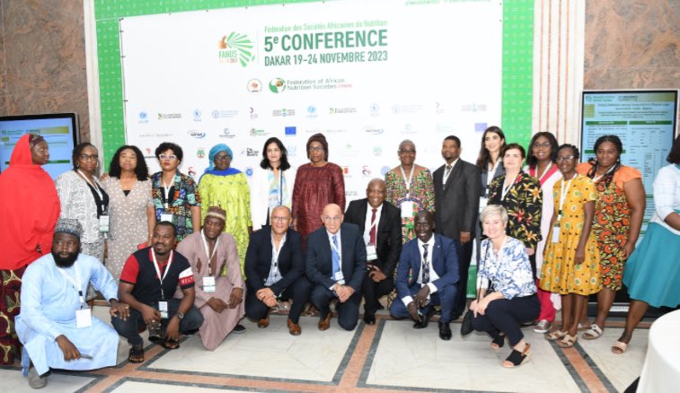 UCAD_Senegal's tweet photo. #FANUS2023✨
Le Master en Nutrition Humaine et Techniques Nucléaires Appliquées officiellement lancé par le Vice-Recteur @Praminataniang lors de la 5e Conférence de la Fédération des Sociétés Africaines de Nutrition #FANUS qui s’était tenue à Dakar du 19 au 24 novembre 2023
 
Ce Master international sera implémenté dans 4 universités : Maroc, Sénégal, Ghana et Afrique du Sud
 
Durant cette rencontre, un témoignage vibrant a été rendu aux Professeures Salimata Wade, Nicole Idohou Dossou et Adama Diouf Diagne du Laboratoire de Recherche en Nutrition et Alimentation Humaine #LARNAH de la #FST_UCAD pour leurs travaux de recherche et leurs contributions significatives dans le domaine des techniques nucléaires appliquées à la nutrition

Pour rappel le laboratoire travaille depuis 1997 sur l’utilisation des isotopes stables en nutrition humaine au travers des programmes de coopération technique de l’Agence Internationale de l’Énergie Atomique #AIEA

#ucad #kebetu #senegal #echanges #nutrition #initiative @FstUcad @AhmadouAlyMbaye