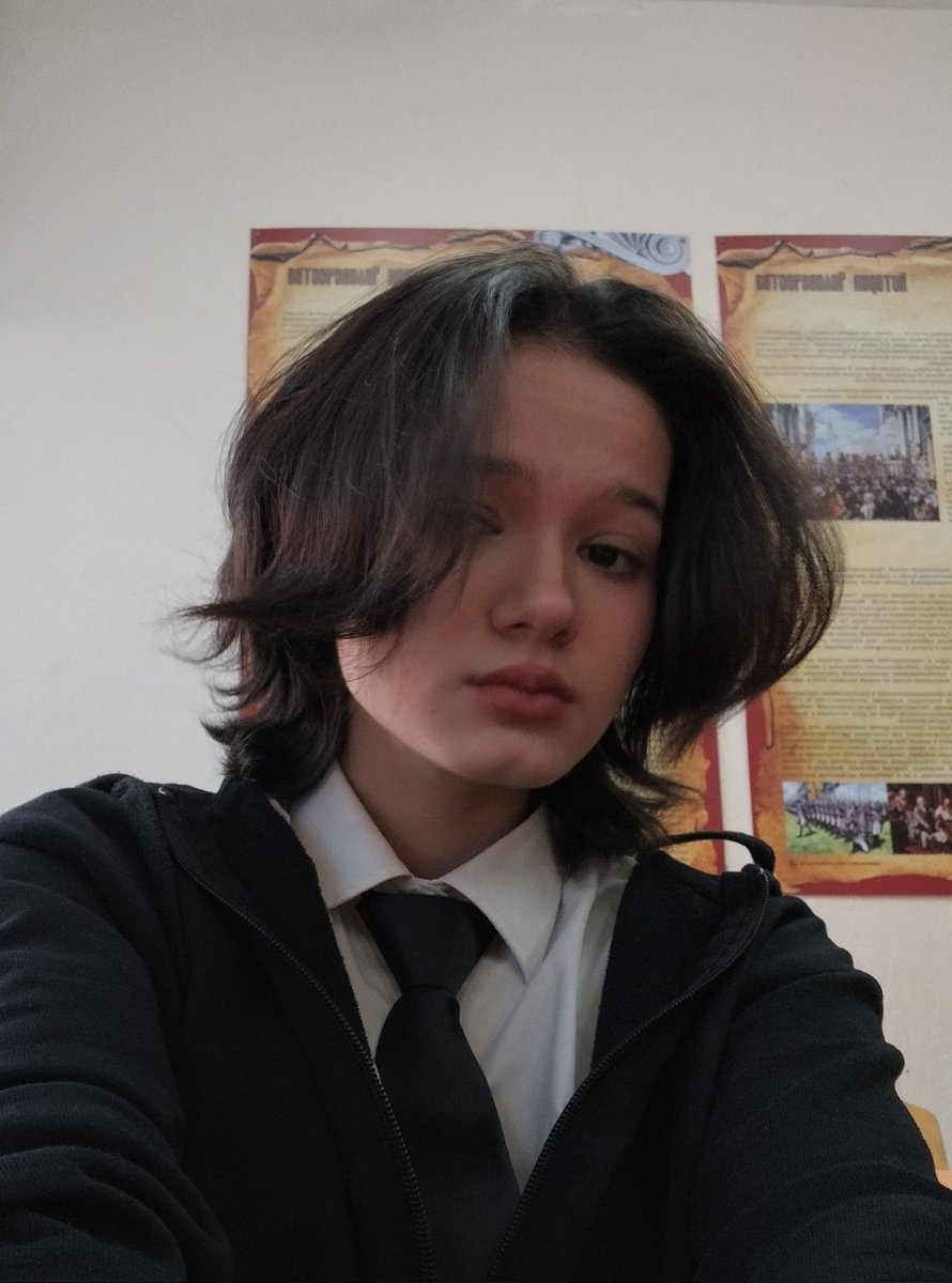 pepel_ebat's tweet photo. Сегодня настроение быть серьёзной тётей https://t.co/djE663wa9j