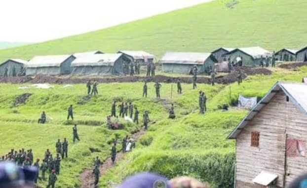 mediacongo's tweet photo. Guerre à l'#Est de la #RDC : Des violents affrontements sont signalés, depuis ce lundi matin, entre des #Wazalendo et des rebelles du #M23 dans les collines de #Kagoma, #Bugandjo, #Buhimba et #Kinyambatsi dans la localité de #Malehe à environ 15 Km de #Sake, territoire de #Masisi https://t.co/ksDFIZaY7l