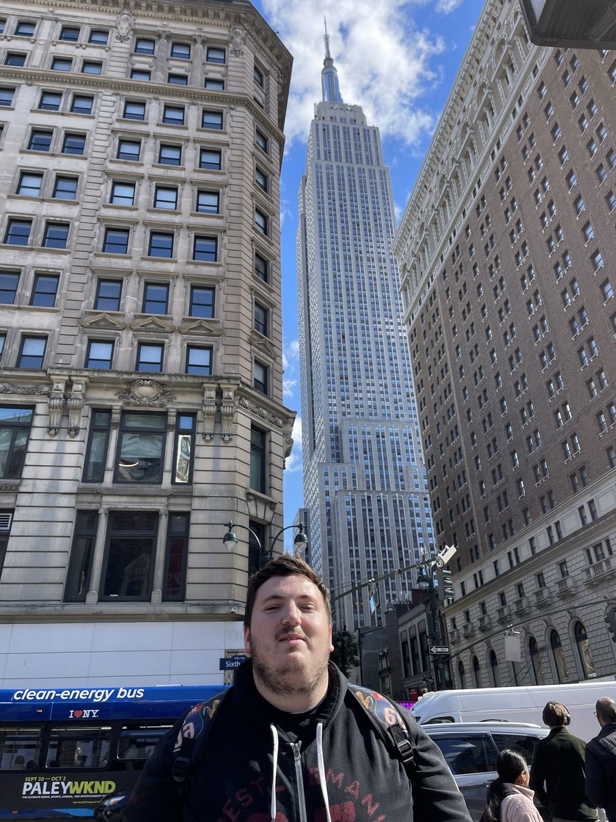 wweisawesome123's tweet photo. Having autism you face many challenges
but they can be turned into strengths
I made some huge strides this year
my anxiety would often hold me back
from doing things. last year I overcame
my fears and made my first flight
on aeroplane to United States.

#NewYorkCity #NewYork 🗽🇺🇸 https://t.co/cm1UeLjINl