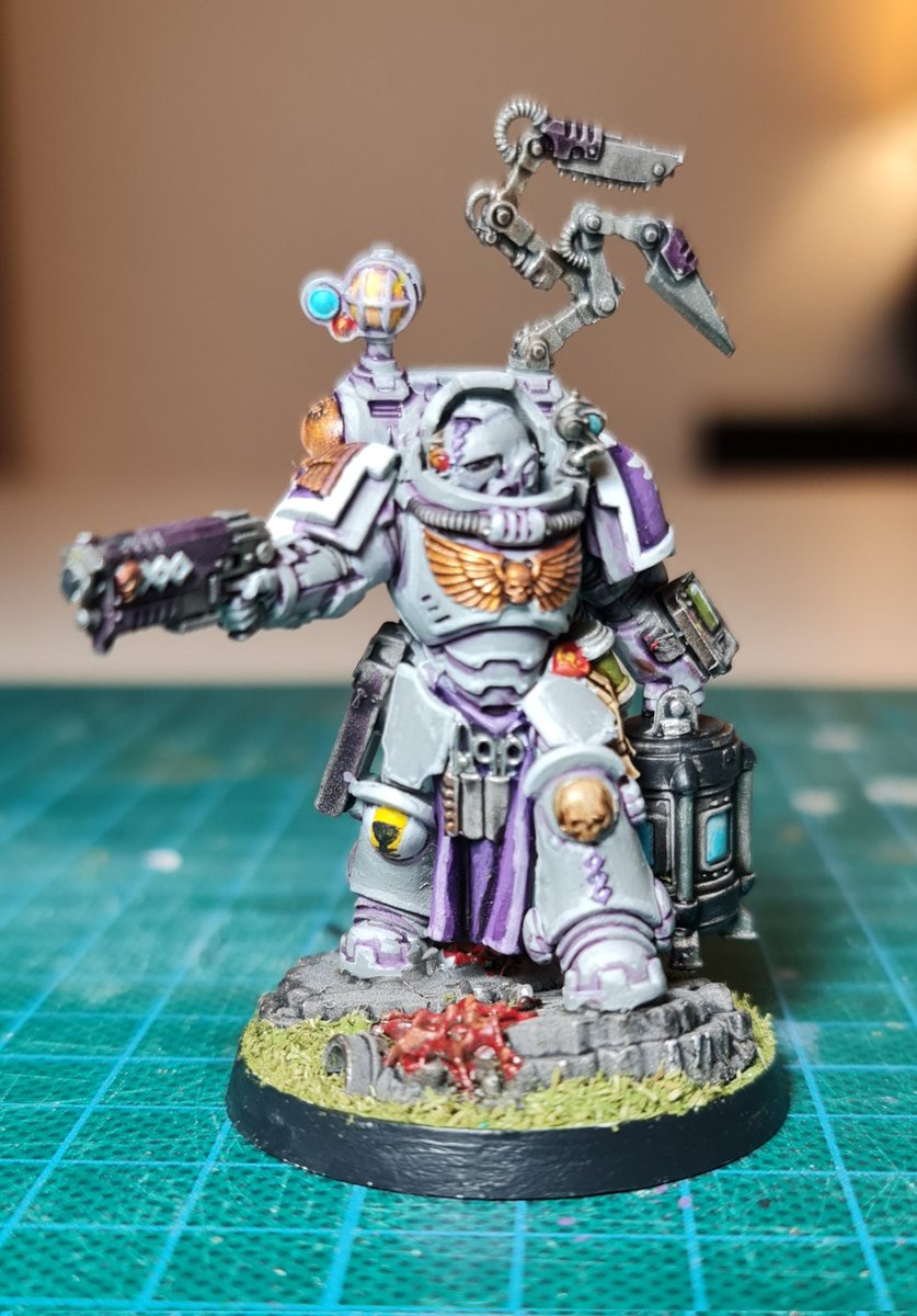 Starblayde40000's tweet photo. @TheBrushSmith Grey scrubs for this #AngelsEternal Apothecary https://t.co/bdku0aHa6A
