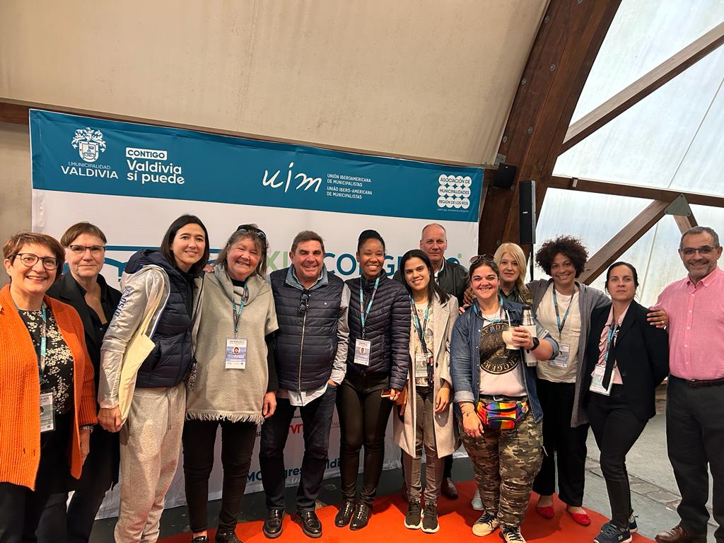 DaiselBell6402's tweet photo. En unas horas dará inicio el XIV Congreso Iberoaméricano de Municipalistas en Chile, Valdivia.
"Tres décadas de descentralización en Iberoamérica:balances y desafíos desde el muncipalismo", tema central del encuentro que reúne a más de 20 países de Centroamérica.
#inie #Cuba https://t.co/7OvTQr2gcT
