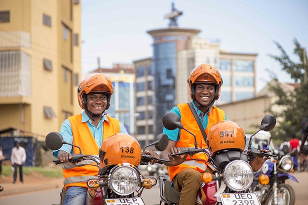 Put on high-visibility or vividly coloured clothing, such as helmets, vests, and reflector jackets. Select colours that contrast sharply with the surroundings. #SafetyFirst #TooYoungToDie #SafeRoadsUG 📸 credit: @SafeBoda