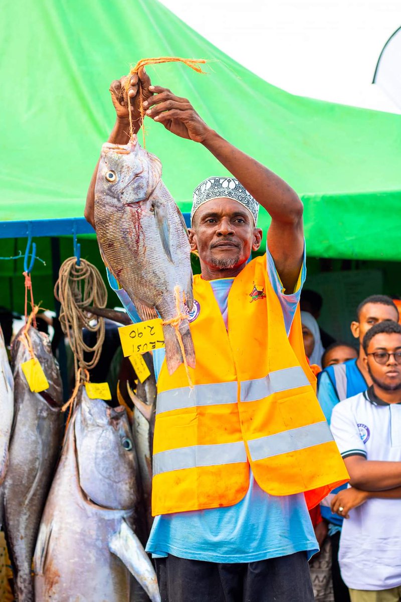 lapsset's tweet image. We were honored to be part of this year&apos;s Lamu Cultural Festival. Here are some of the highlights of the festival. 

facebook.com/LAPSSETProgram…

#LAPSSETKe #LamuFestival #YOUTH #development