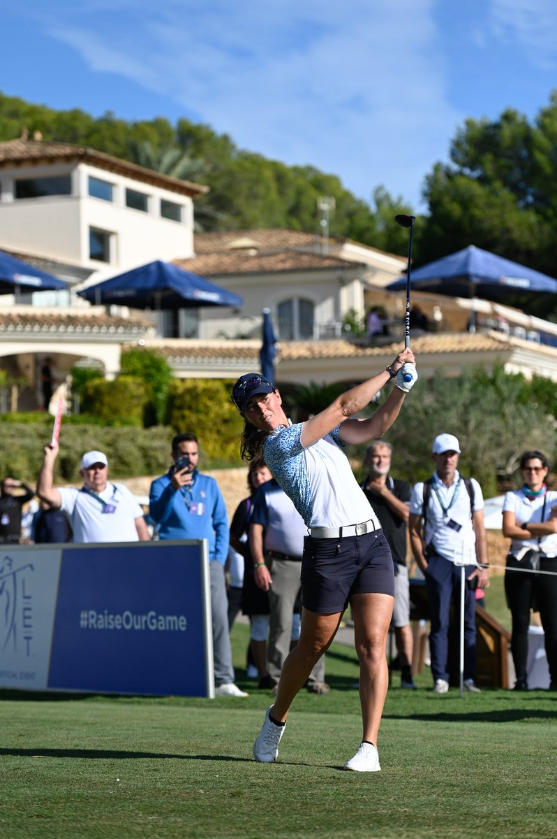 Celebremos el triunfo de nuestra mallorquina @nuriaitu , Campeona de España de Profesionales Femenino 2023 en el @SantanderGolf ¡Enhorabuena! ⛳️🏆🙌🏻 #MallorcaLadiesGolfOpen | #SantanderGolfTour