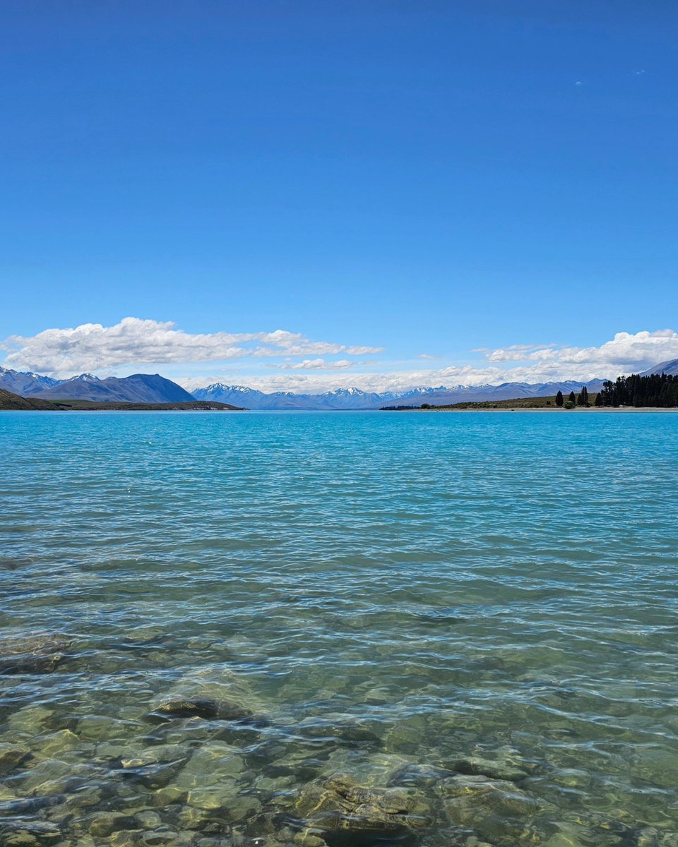 FrankRubio2012's tweet photo. Lake Tekapo, New Zealand https://t.co/Yv7CTXjDGM