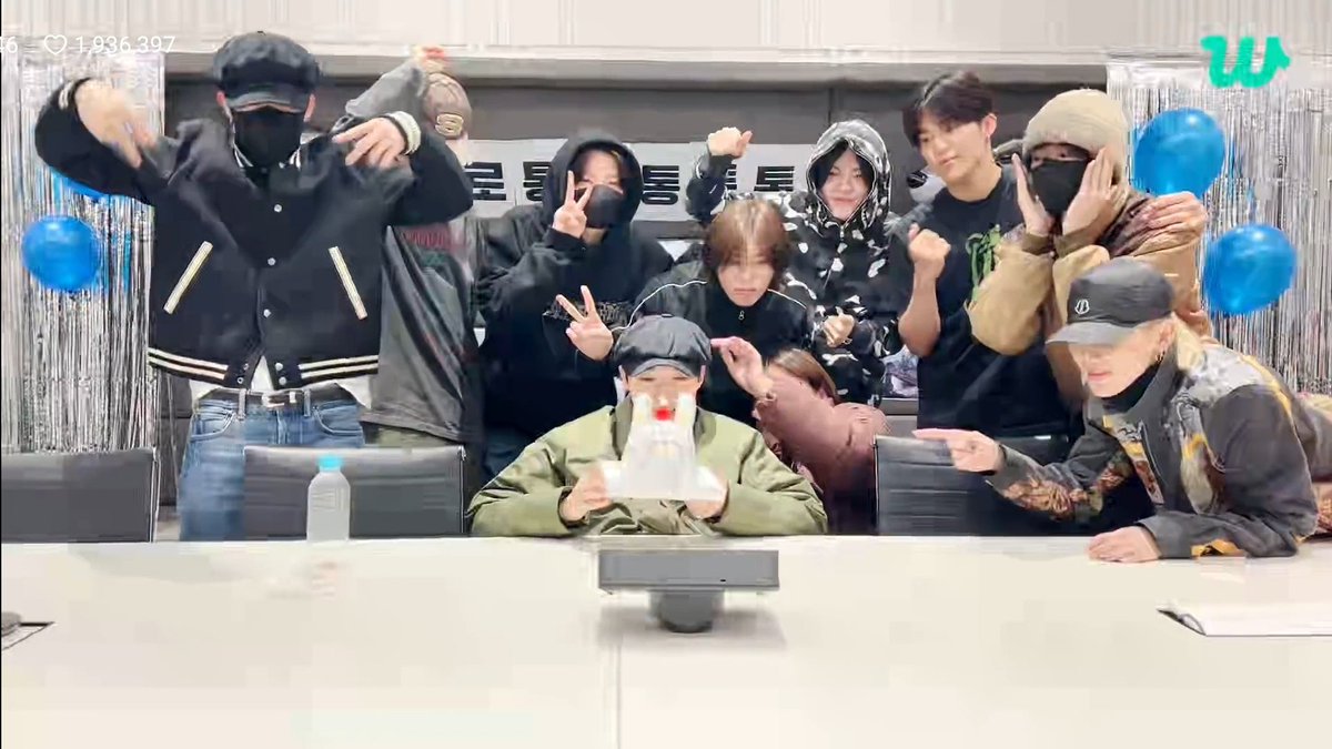 rulesahi's tweet image. love you always my teumily