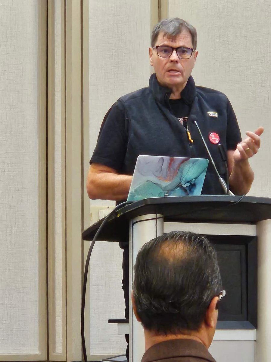 The morning after the Election of our new leader, Bonnie Crombie.  The work begins.  As VP Organization for the Ontario Liberal Party here I am addressing the Provincial Council on the road ahead.