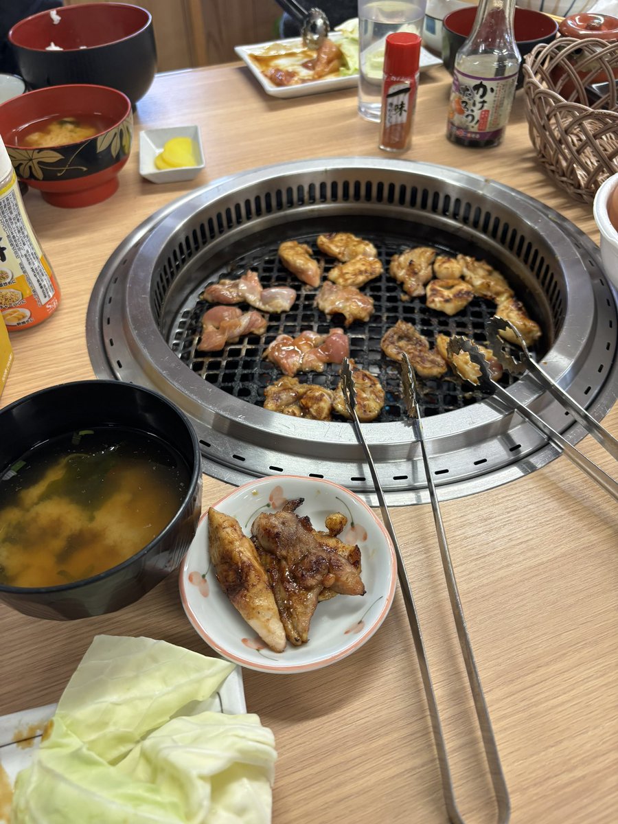 vanbee_BaliusA3's tweet photo. 会社ツーリングでコケコッコー共和国へ🏍💨

晴れてても山は寒い🥶
 #yzfr1 
 #バイク 
 #ツーリング https://t.co/5173TIl9rZ
