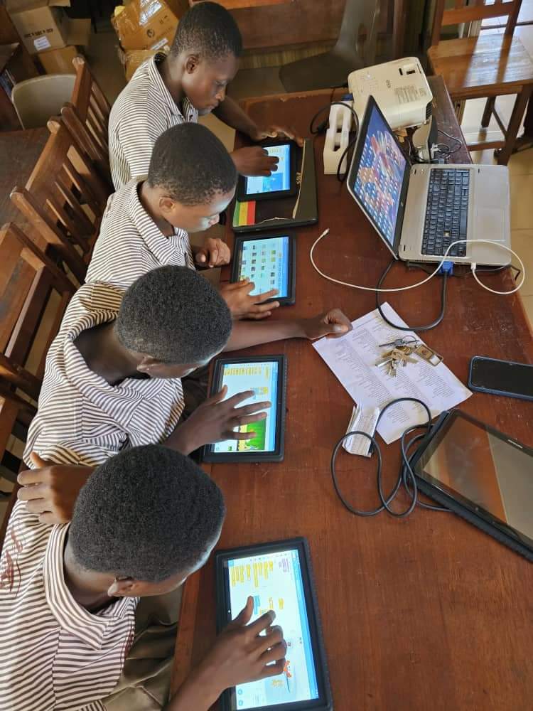 Foundation_DO's tweet image. Students from Nanka Bruce School have been taught how to code using the SCRATCH as part of the 2023 Africa Code Week. 

Technological literacy for young people is important in the 21st century. 

 #AfriCANCodeChallenge #WelcomeToMyAfrica #Tech #Coding