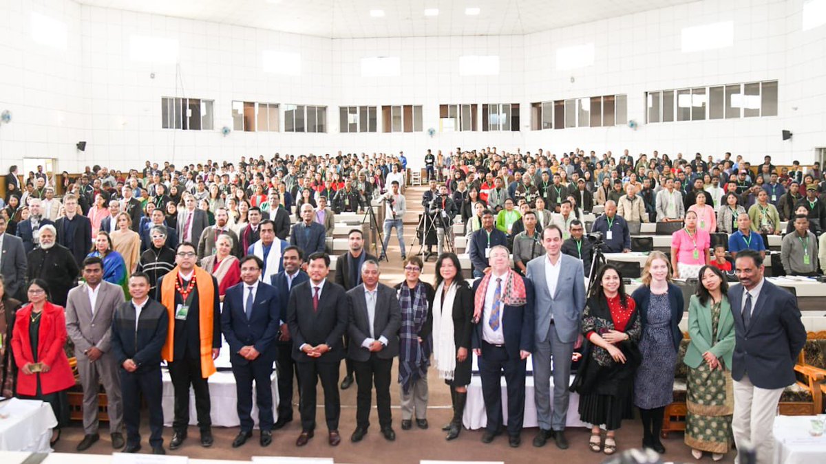 SangmaConrad's tweet photo. Joined our farming community today to celebrate the Meghalaya Farmers’ Day and attend the 3rd Meghalaya Farmers’ Parliament in Shillong. 

Farmers truly are the backbone of the society and today we recognize the contributions made by the 4.5 lakh agricultural households of Meghalaya in the development of our state. My Govt. has launched various interventions to extend the support our farmers need to improve their livelihoods and double their incomes. Through this platform, the Govt. aims to address the issues and concerns of the farming community and formulate policies for the interest of the farmers.
@narendramodi @nstomar @AgriGoI