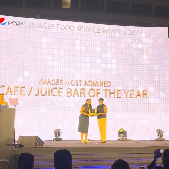 Our client @timhortonsindia won the 'Most Admired Cafe of the Year' at the 7th Pepsi Images Food Services Awards 2023. Heartiest Congratulations to Tim Hortons and our Madison PR team on this remarkable win! @Sam_Balsara @LaraBalsara @nituabhinav @Ammerito @fiero_scarecrow