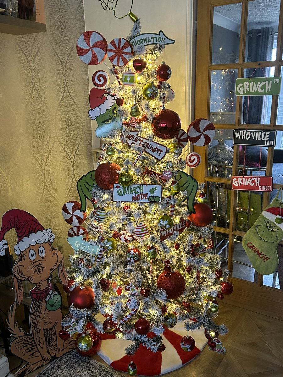 cstaff1006's tweet photo. @mrdanwalker Me 🌲🌲 https://t.co/hGBr51mehq