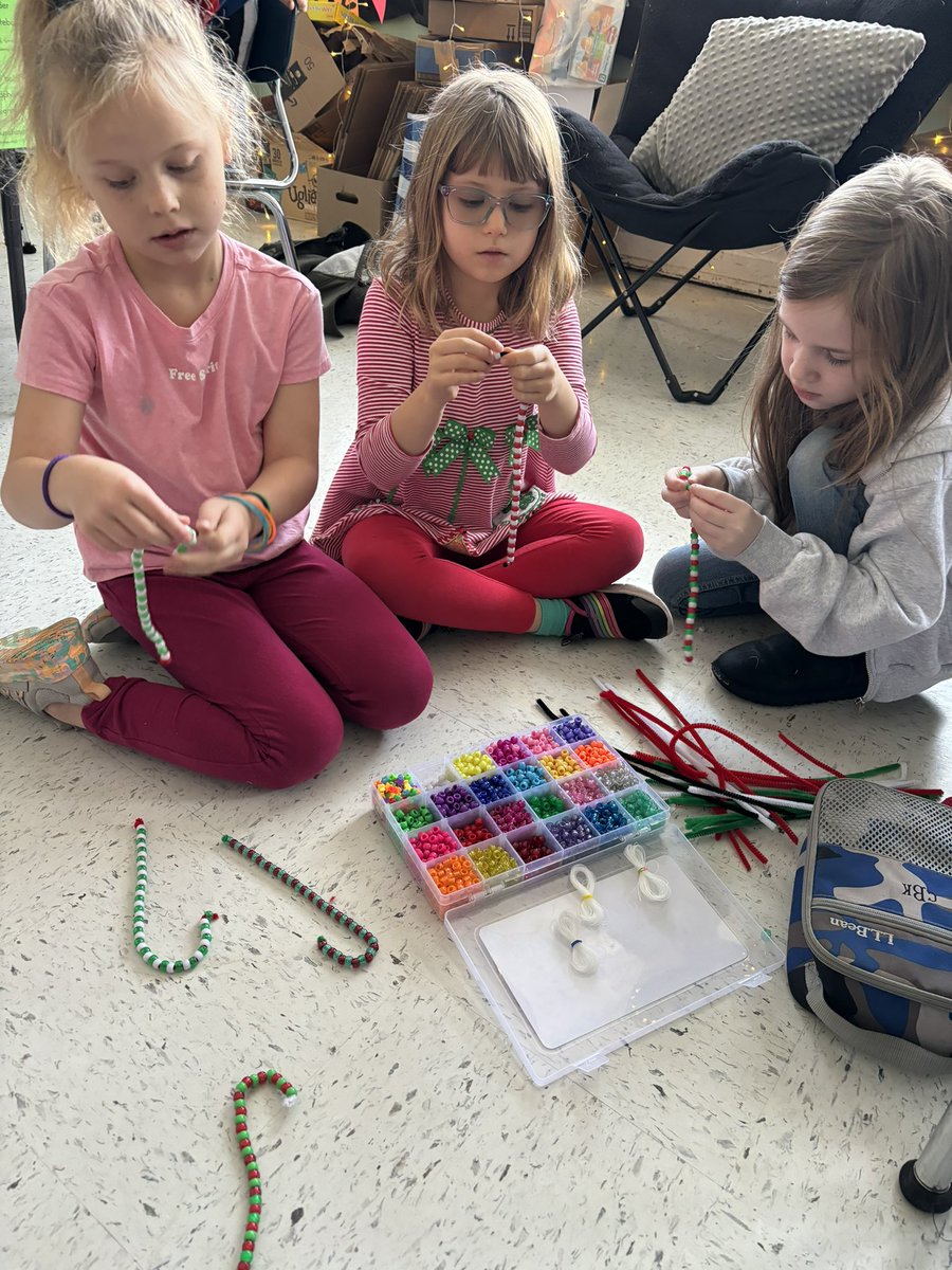 GES_JenCarr's tweet photo. Day 1 of game building for our Money Jingle Jangle was a huge success!  Thanks for stopping by @sagGEYER https://t.co/4BFWWUNBj8