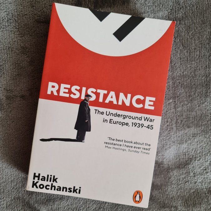 It's #competition time! We have a copy of Resistance by Halik Kochanski, winner of the #WolfsonHistoryPrize 2023, to #giveaway 🎁

To enter:
✅ Follow us
✅ Like &amp; RT
✅ Tag a friend in the comments

Deadline: Friday 8 December at 5pm, UK only

📸 <a href="/Thelastword1962/">John Fish 📚 💙💛</a>