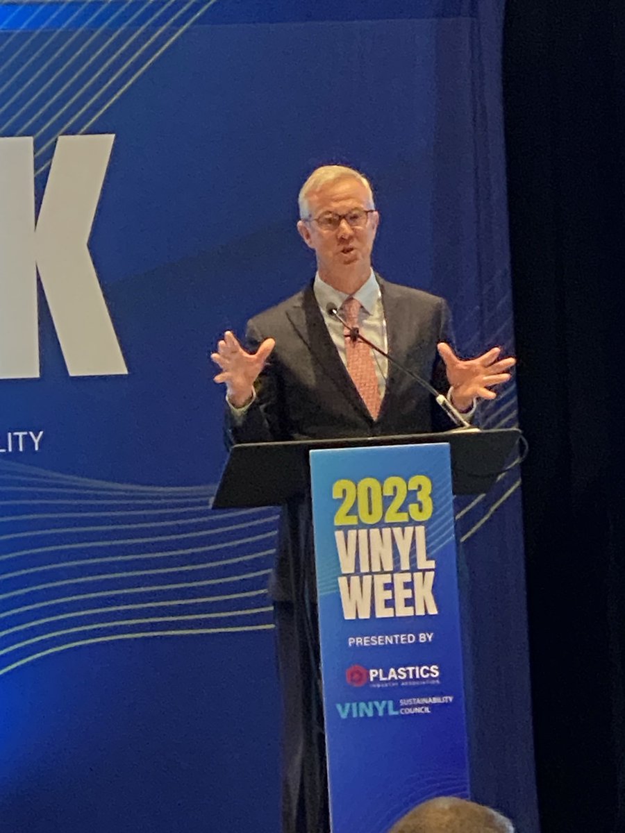 Robert Main opening #VinylWeek about corporate responsibility in sustainability. ⁦<a href="/VantageVinyl/">+Vantage Vinyl™</a>⁩ ⁦<a href="/vinyl_institute/">Vinyl Institute</a>⁩