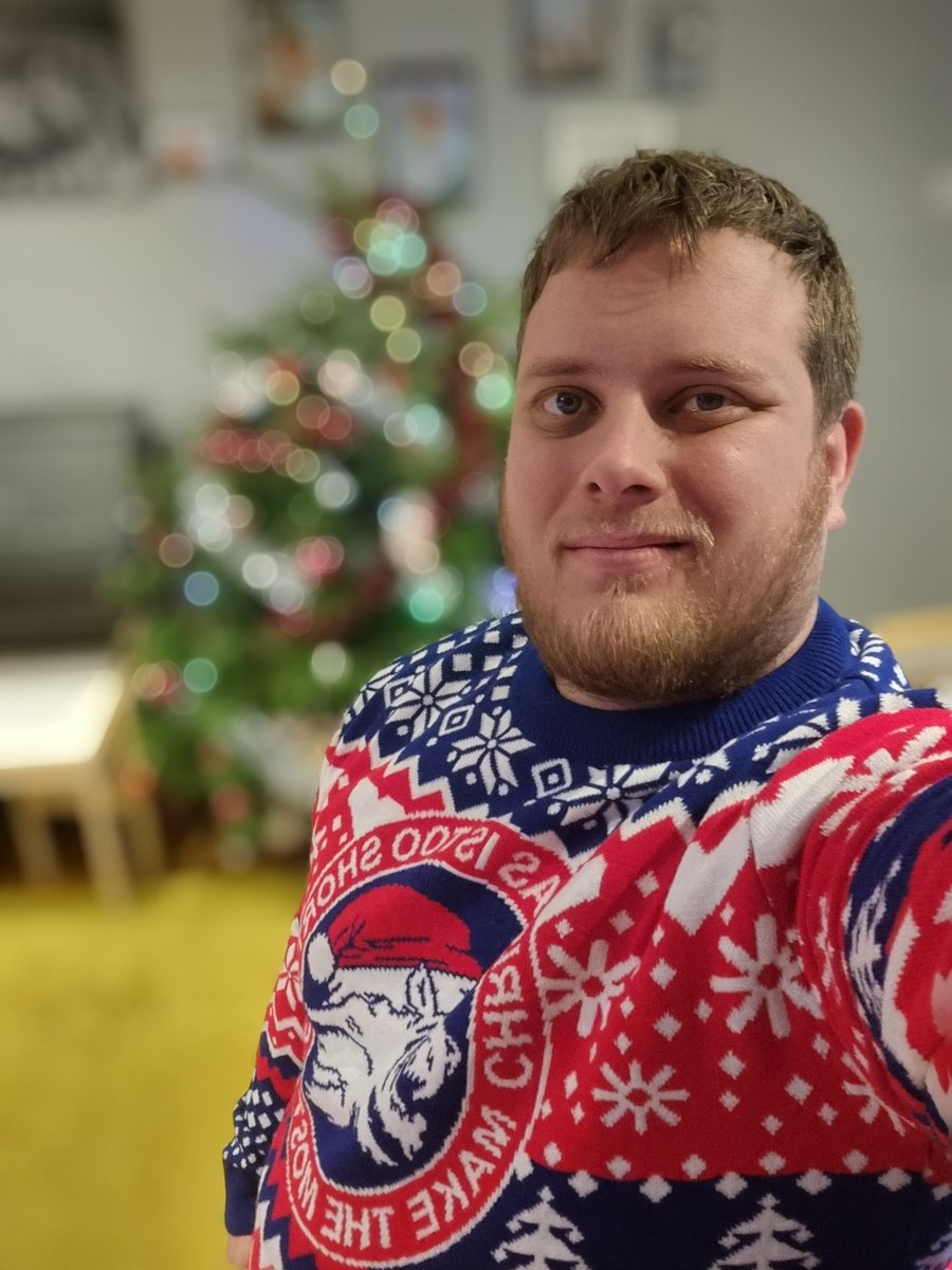 brianwbayes's tweet photo. Just got my Christmas Jumper, thanks guys

#ChristmasJumper https://t.co/suBwaBjkUW