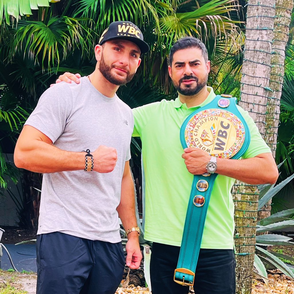 Reunited with the Green Strap after all these years! 🏆 Exciting news: thrilled to announce the signing of my friend, ‘The Dark Horse’ Noel Mikaelian, now the reigning WBC Cruiserweight Champion of the World. 🥊 Can't wait to see what the future holds for this unstoppable force!