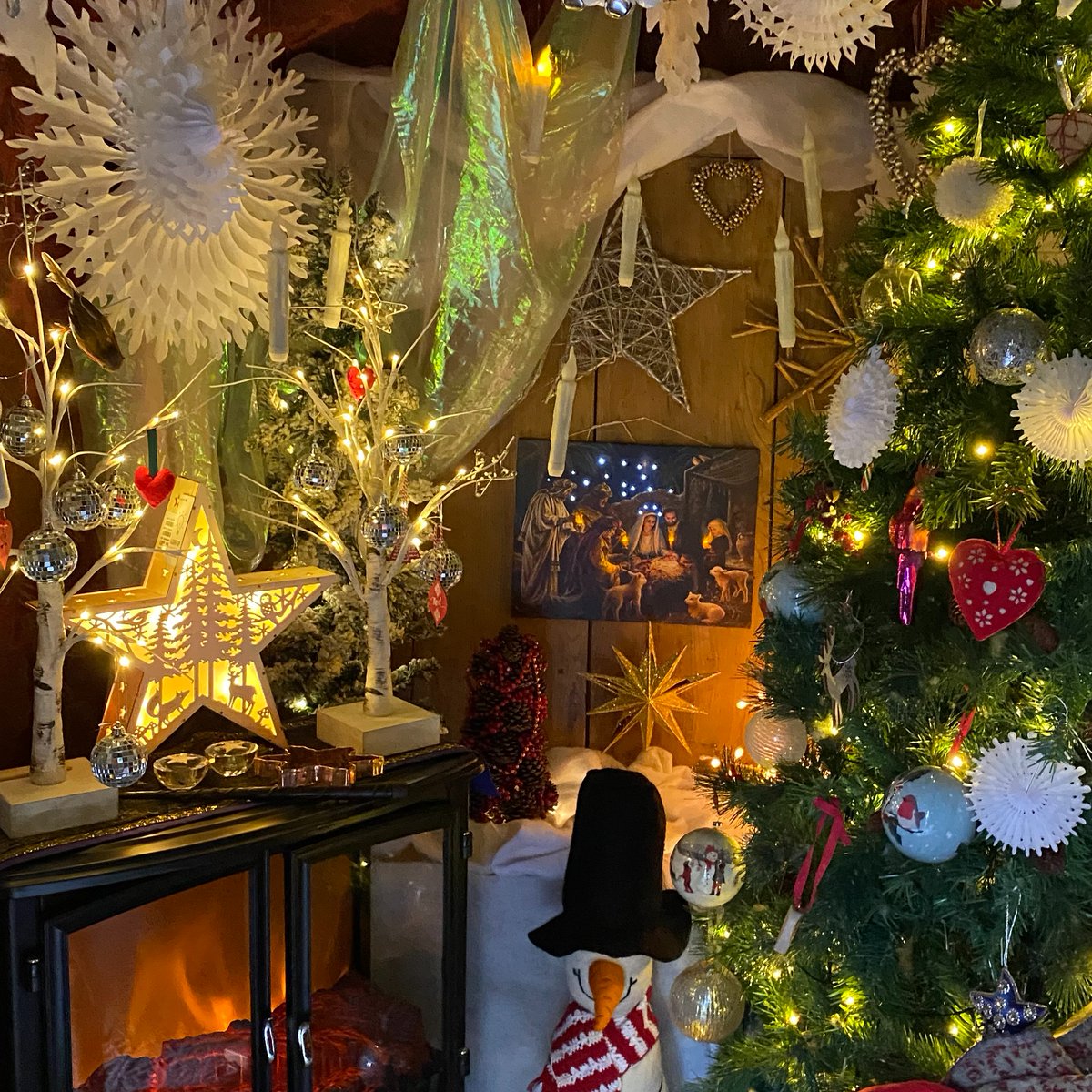 Nine Elms London tweet media